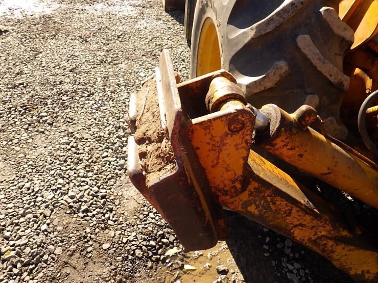 john-deere-8-image-35
