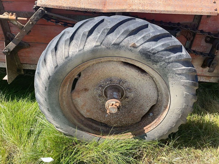 new-idea-manure-spreader-image-20