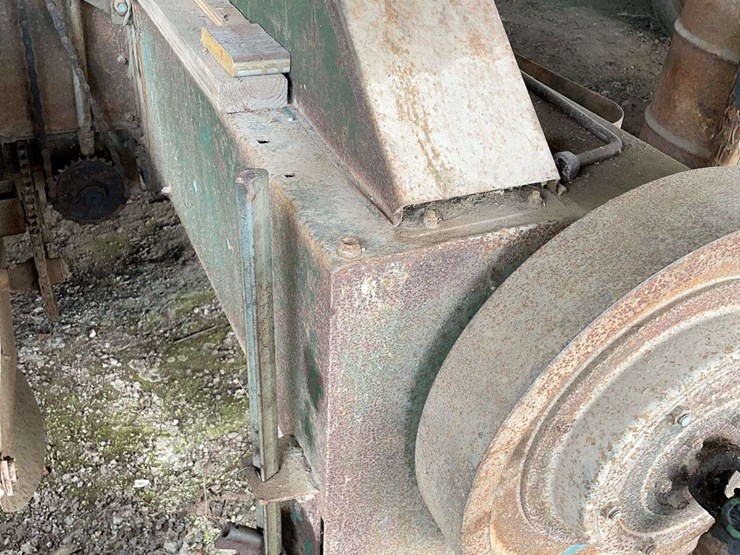 oliver-60-square-baler-image-10