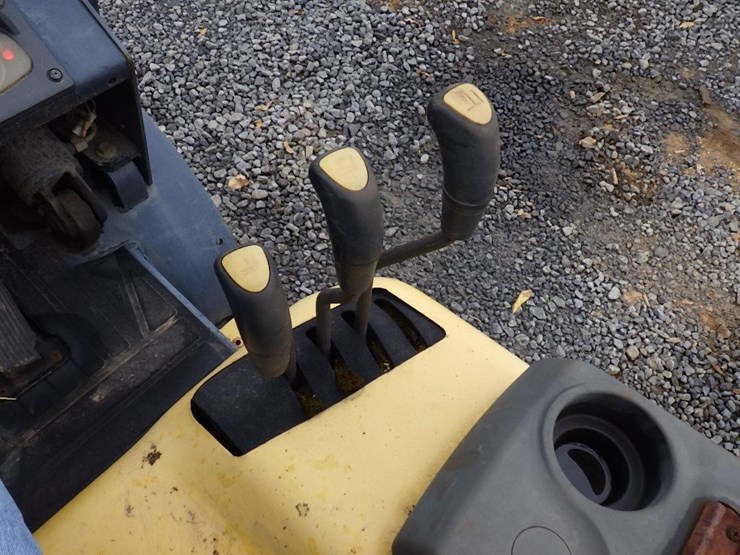 doosan-g25e-forklift-image-26