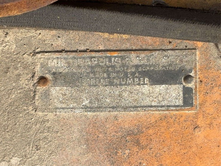 minneapolis-moline-110-hydro-image-53