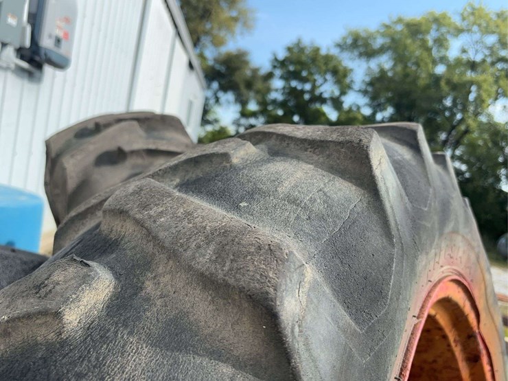 (2)-rear-tractor-tires-image-4