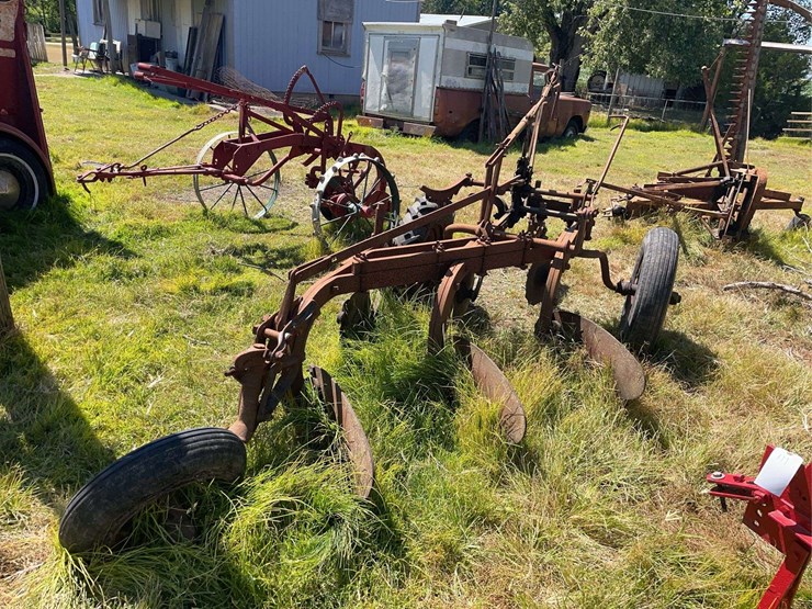 3-bottom-plow-image-5