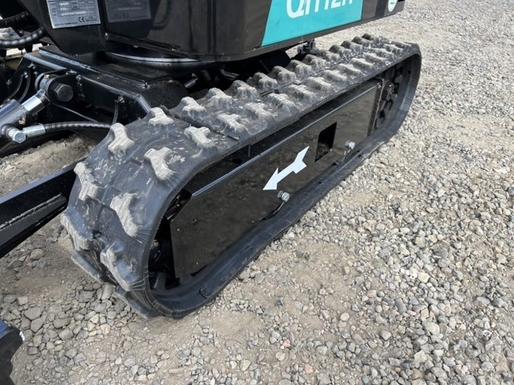 2025-cfg-qh12r-mini-hydraulic-excavator-image-11