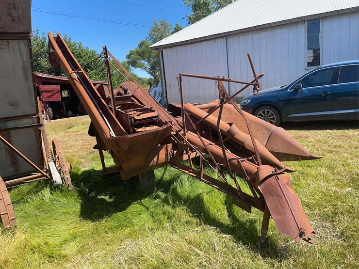 dearborn-1-row-corn-picker-image-6