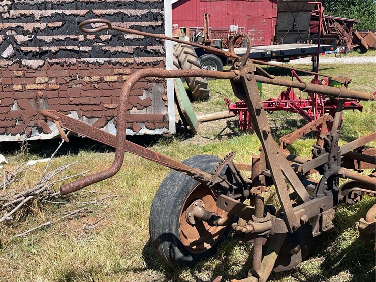 3-bottom-plow-image-11