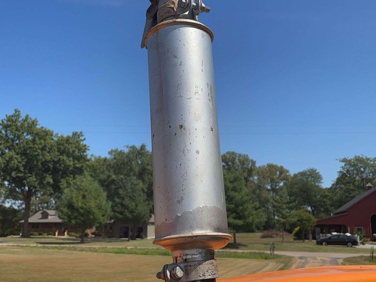 minneapolis-moline-445-image-64