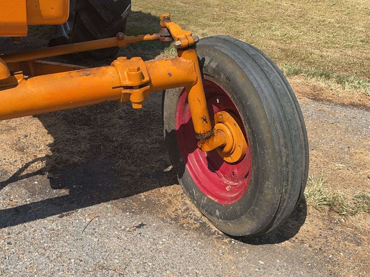 minneapolis-moline-445-image-13