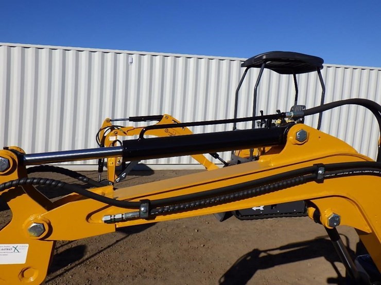 2025-cfg-mx20r-hydraulic-excavator-image-7
