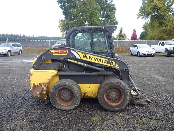 new-holland-l218-image-4