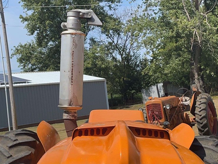 minneapolis-moline-445-image-10