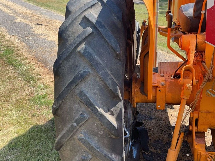 minneapolis-moline-445-image-39