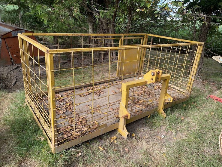 livestock-carrier-image-2