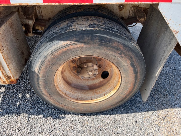 2010-international-durastar-4300-image-13