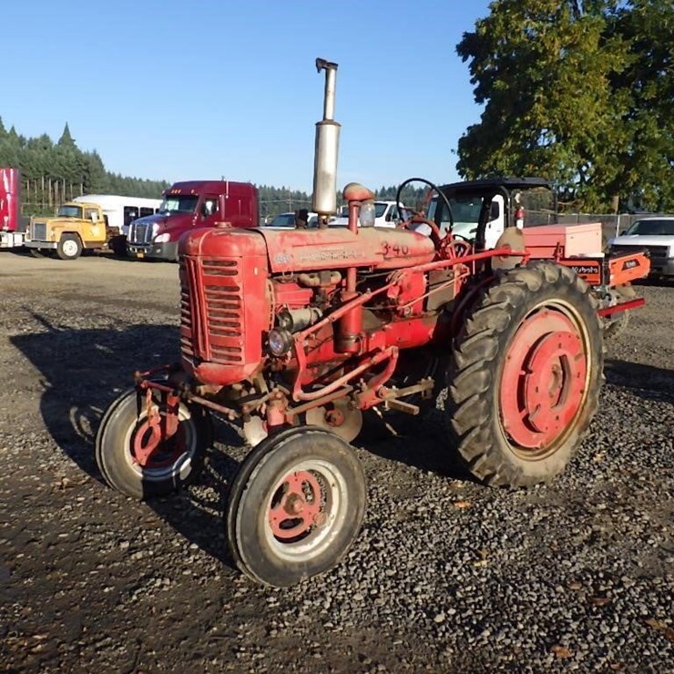 McCormick Farm All 100 Row Crop Tractor
