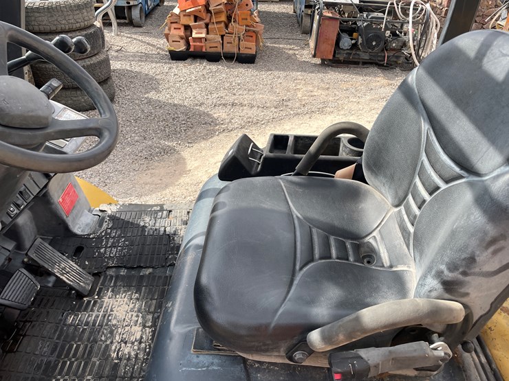 #1002-•-2015-cat-forklift-(offsite-in-la-union,-nm)-image-10