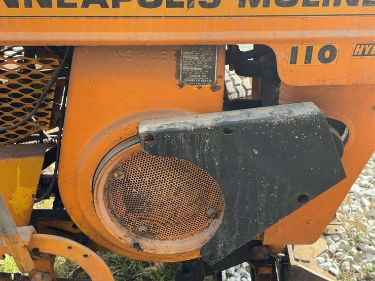 minneapolis-moline-110-hydro-image-19