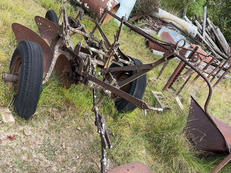 2-bottom-plow-image-2