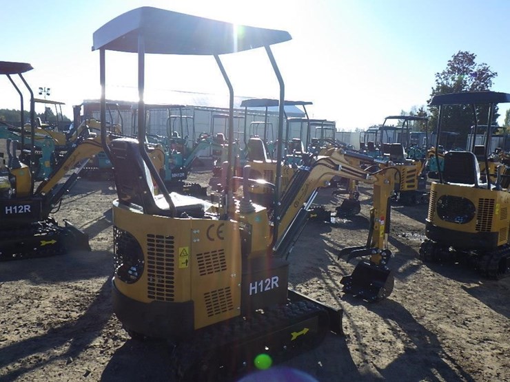2025-cfg-h12r-hydraulic-excavator-image-3