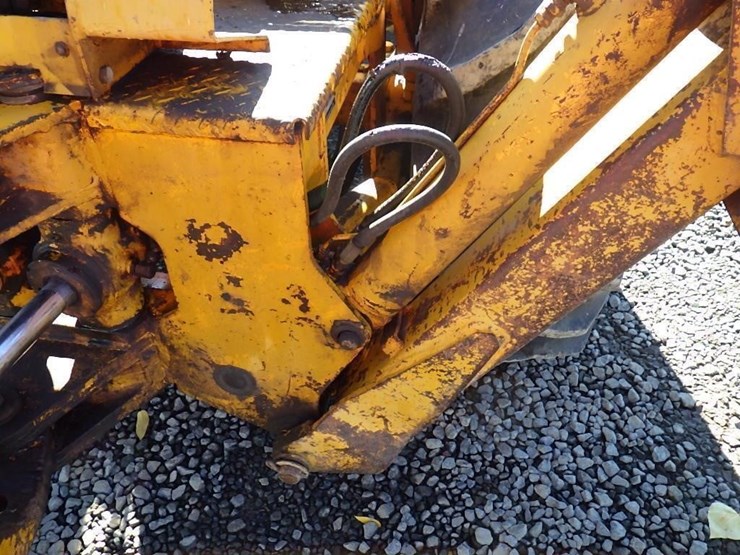 john-deere-8-image-23