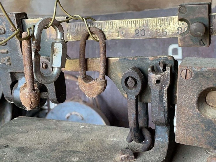 large-rolling-scale-image-18