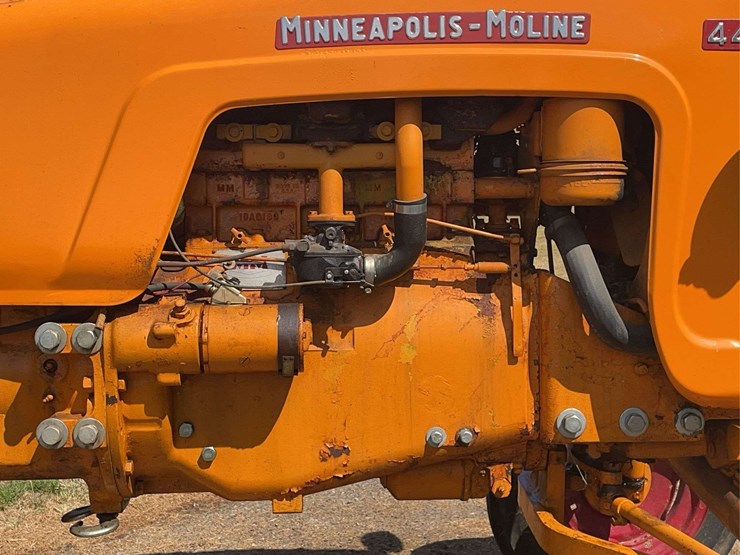 minneapolis-moline-445-image-28