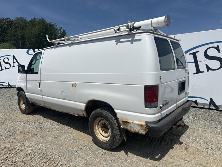 2006-ford-e350-image-3