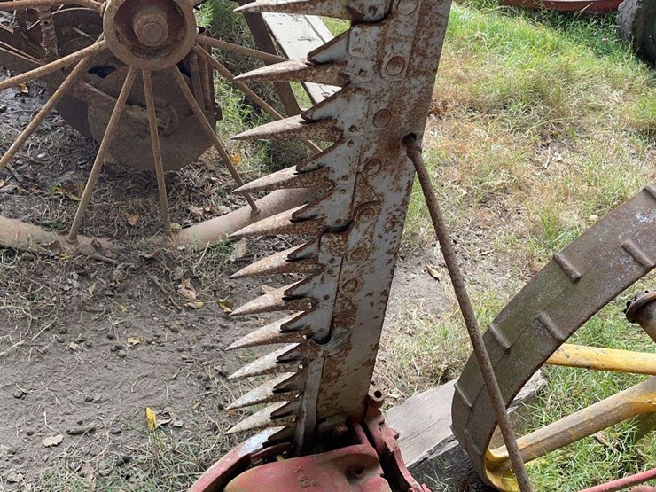 oliver-horse-drawn-sickle-mower-image-27