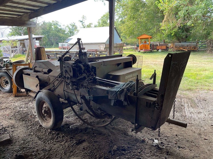 oliver-60-square-baler-image-4