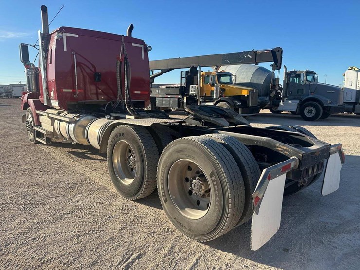 2013-western-star-4900-image-3