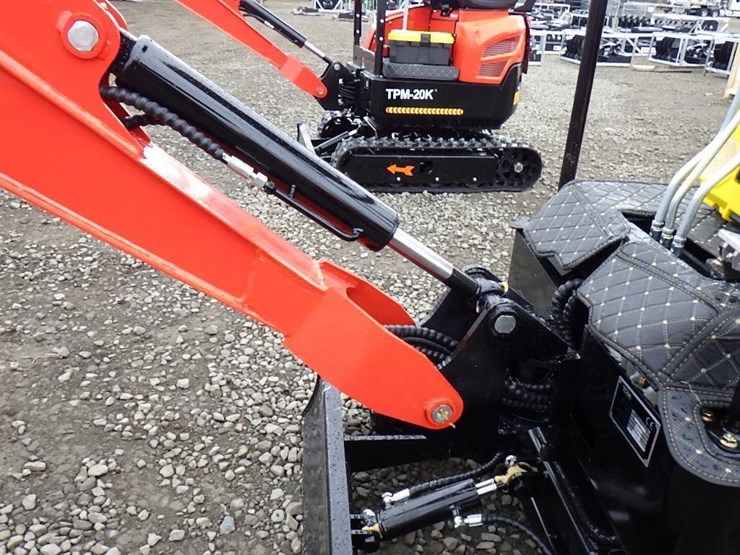 2025-tpm-18bs-hydraulic-excavator-image-8