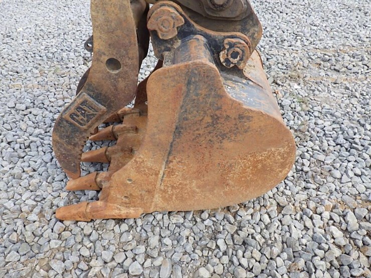 2010-caterpillar-303c-cr-image-22