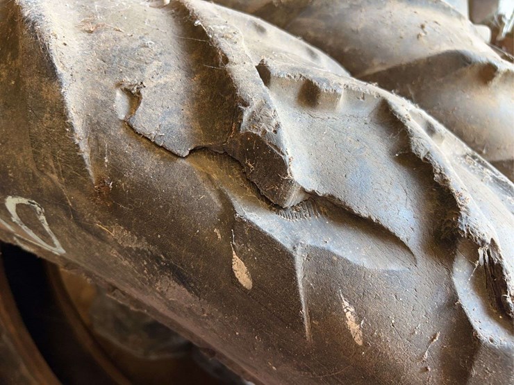 rear-tractor-tires-image-6