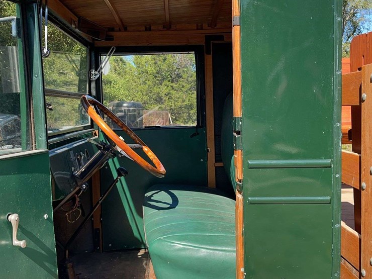 chevrolet-stake-bed-truck-image-45