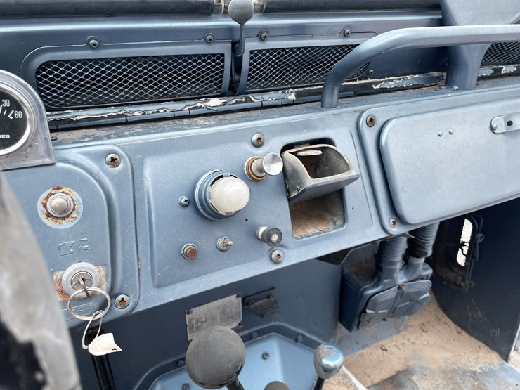 1965-nissan-patrol-image-56
