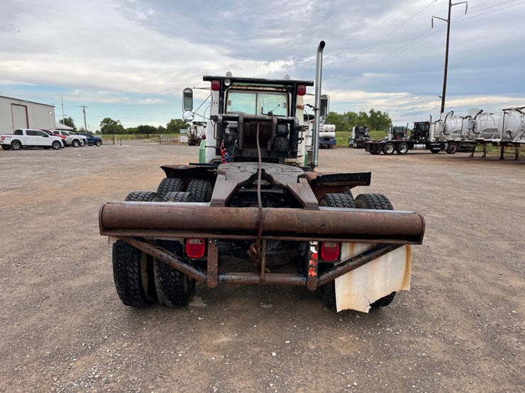 1979-mack-r-model-winch-truck-image-6