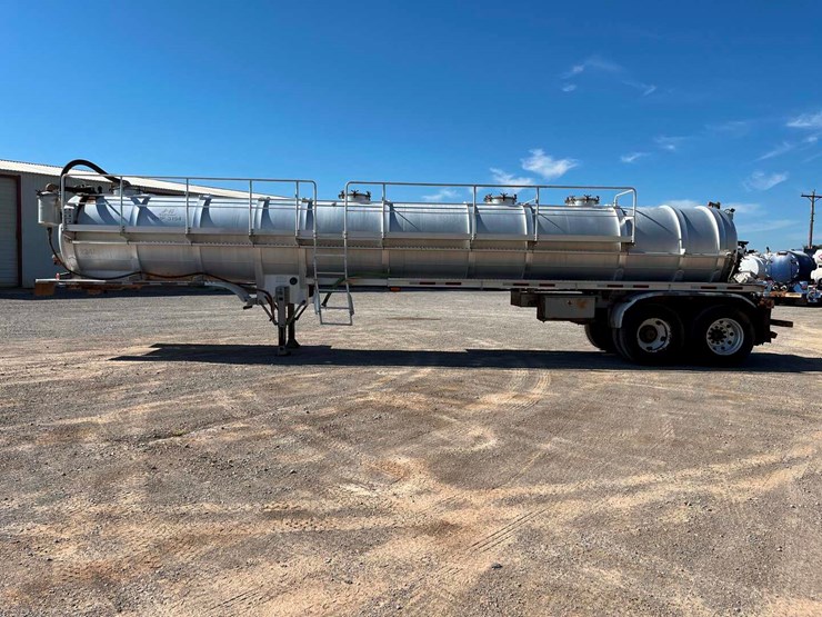 2017-troxel-150-bbl-aluminum-vacuum-trailer-image-8