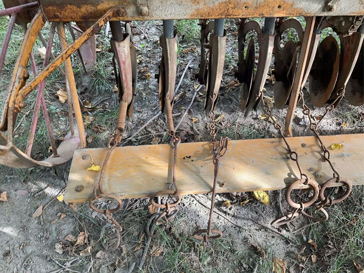 minneapolis-moline-8ft-grain-drill-image-24