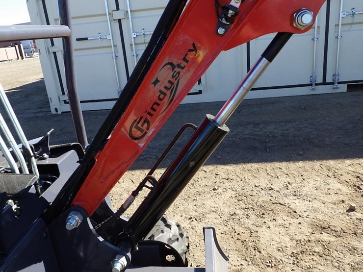 2025-cfg-mx15rx-hydraulic-excavator-image-11