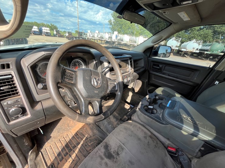 2018-ram-2500-service-truck-(inoperable)-image-10