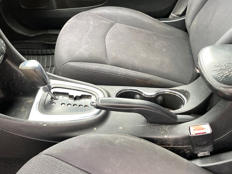 #511-•-2014-chrysler-200-(has-az-title)-image-57