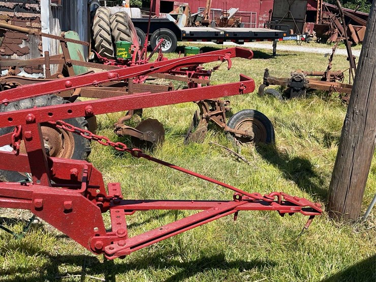 oliver-1-bottom-plow-image-23