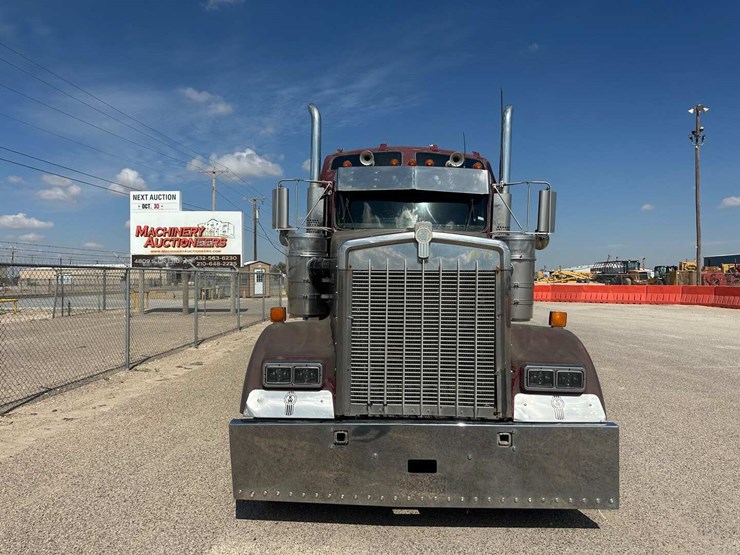 2000-kenworth-w900-image-2