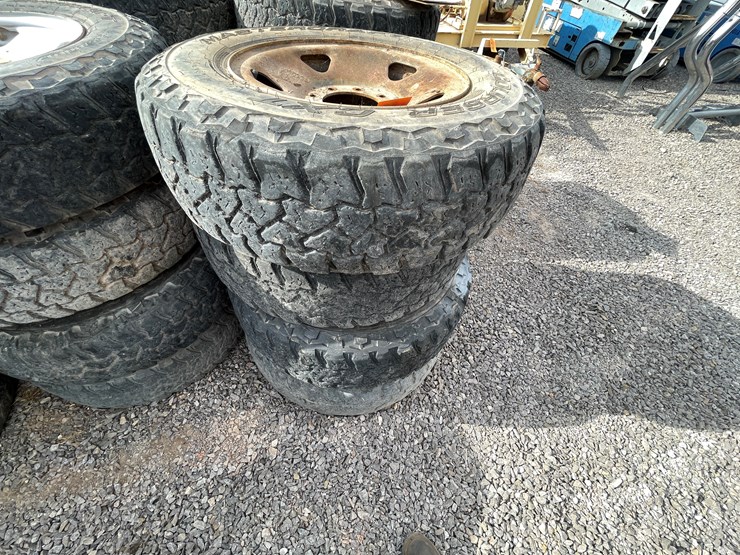 #1175-•-tires-(located-in-la-union,-nm)-image-3