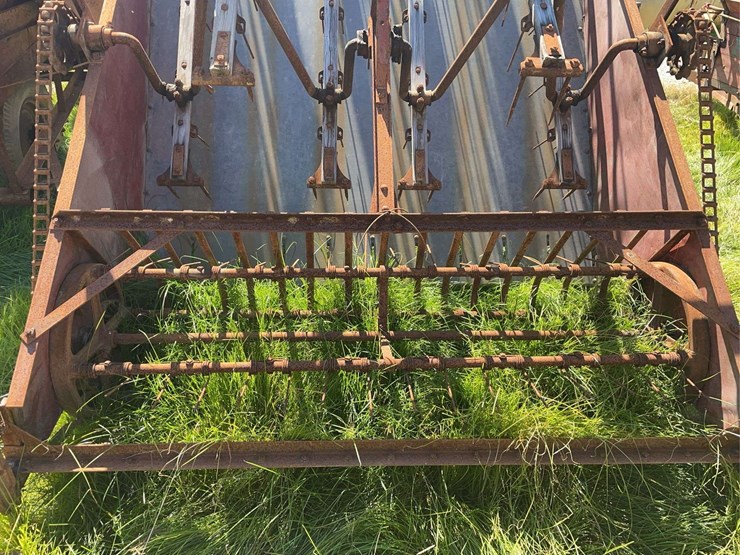 avery-hayhawk-hay-loader-image-11