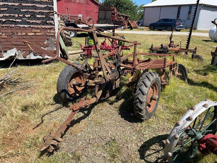 3-bottom-plow-image-1