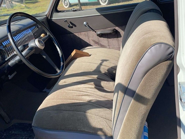 1952-chevrolet-deluxe-image-38