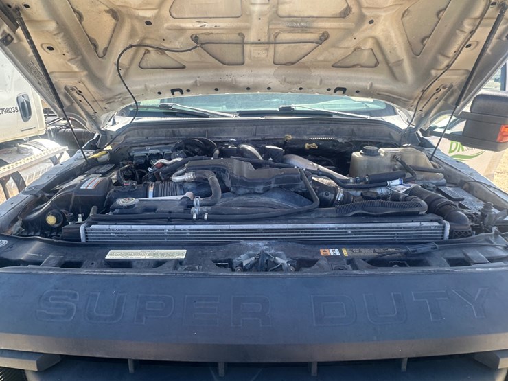 2015-ford-f550-image-7