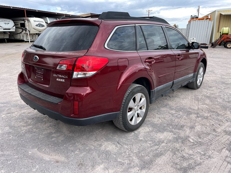 #500-•-2012-subaru-outback-(nm-title-in-delay)-image-5