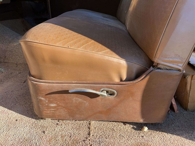 de-soto-custom-image-38